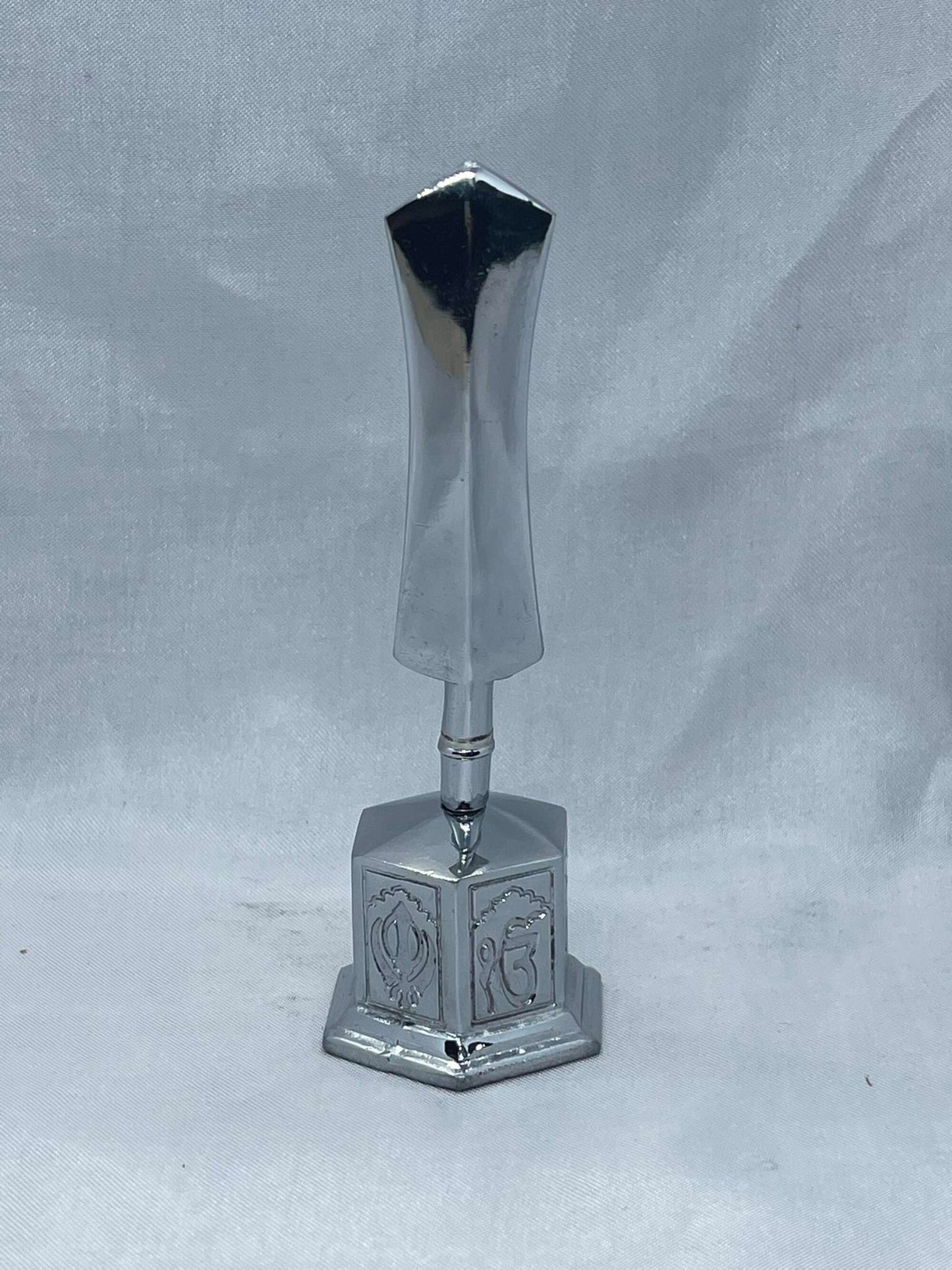 Car dashboard Idol, Car Decor, Sikh Khanda, Sikh Car Decor, Car Dashboard Accessories, Ek Onkar, Punjabi gift items, Sikh Items,